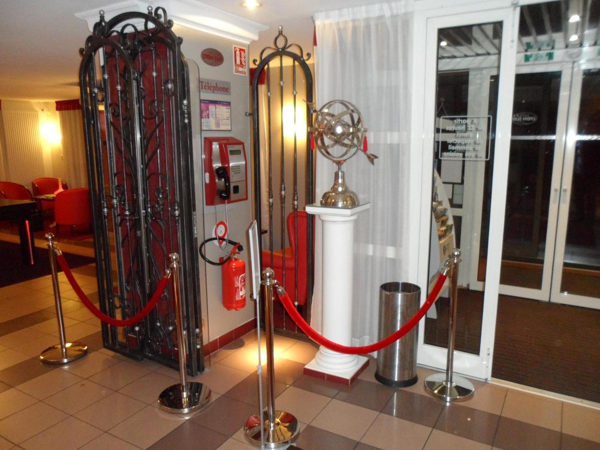 Hotel Lyon Sud, Pierre Benite, St Genis Laval Экстерьер фото