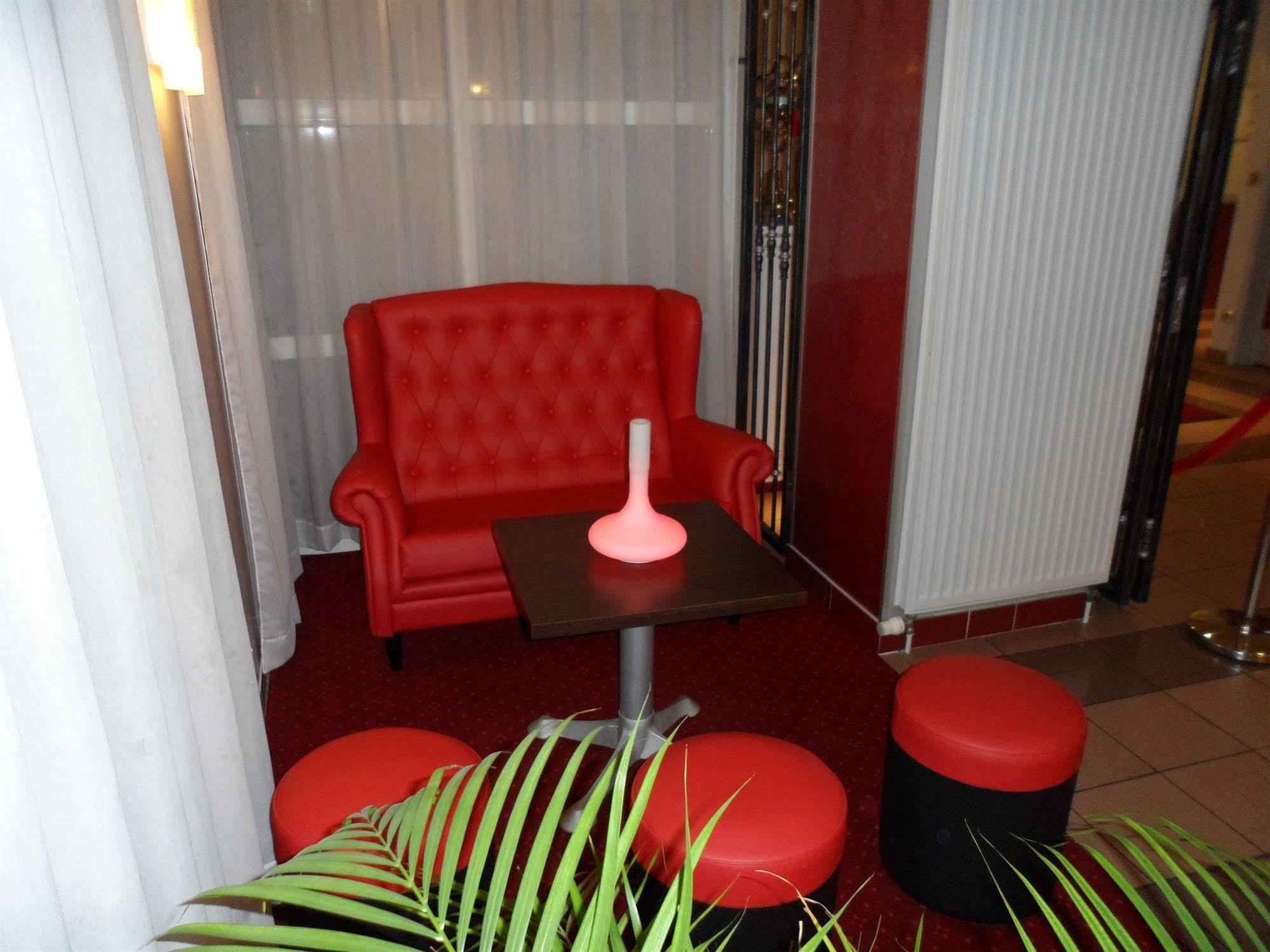 Hotel Lyon Sud, Pierre Benite, St Genis Laval Экстерьер фото