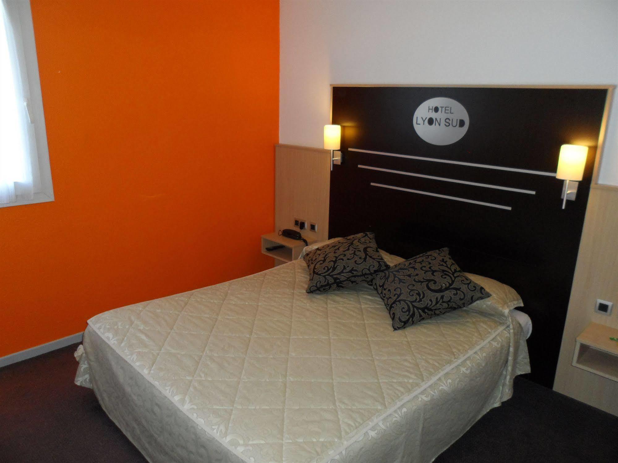 Hotel Lyon Sud, Pierre Benite, St Genis Laval Экстерьер фото